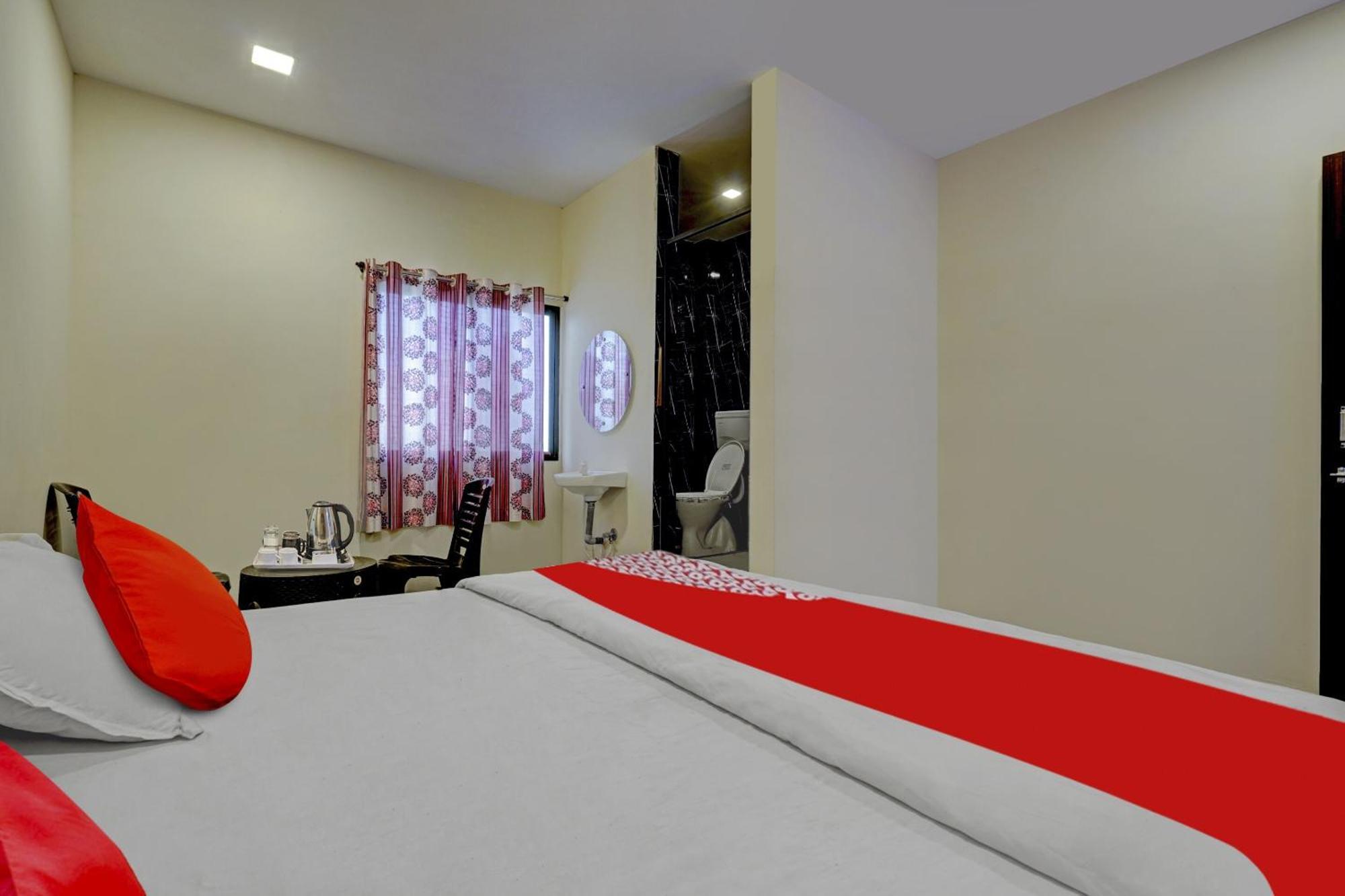 Oyo Flagship The Chirag Resort Bhandāra Eksteriør billede